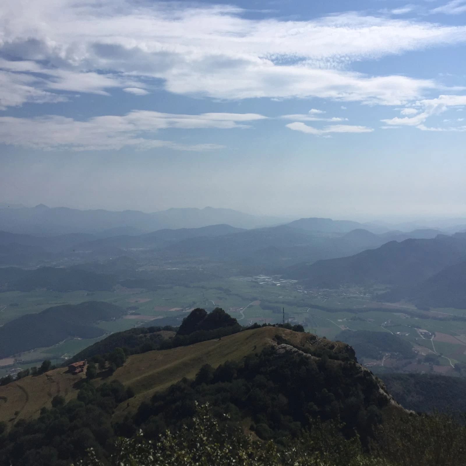 Politges13 - Vistas apreciables en la cima del Puigsacalm