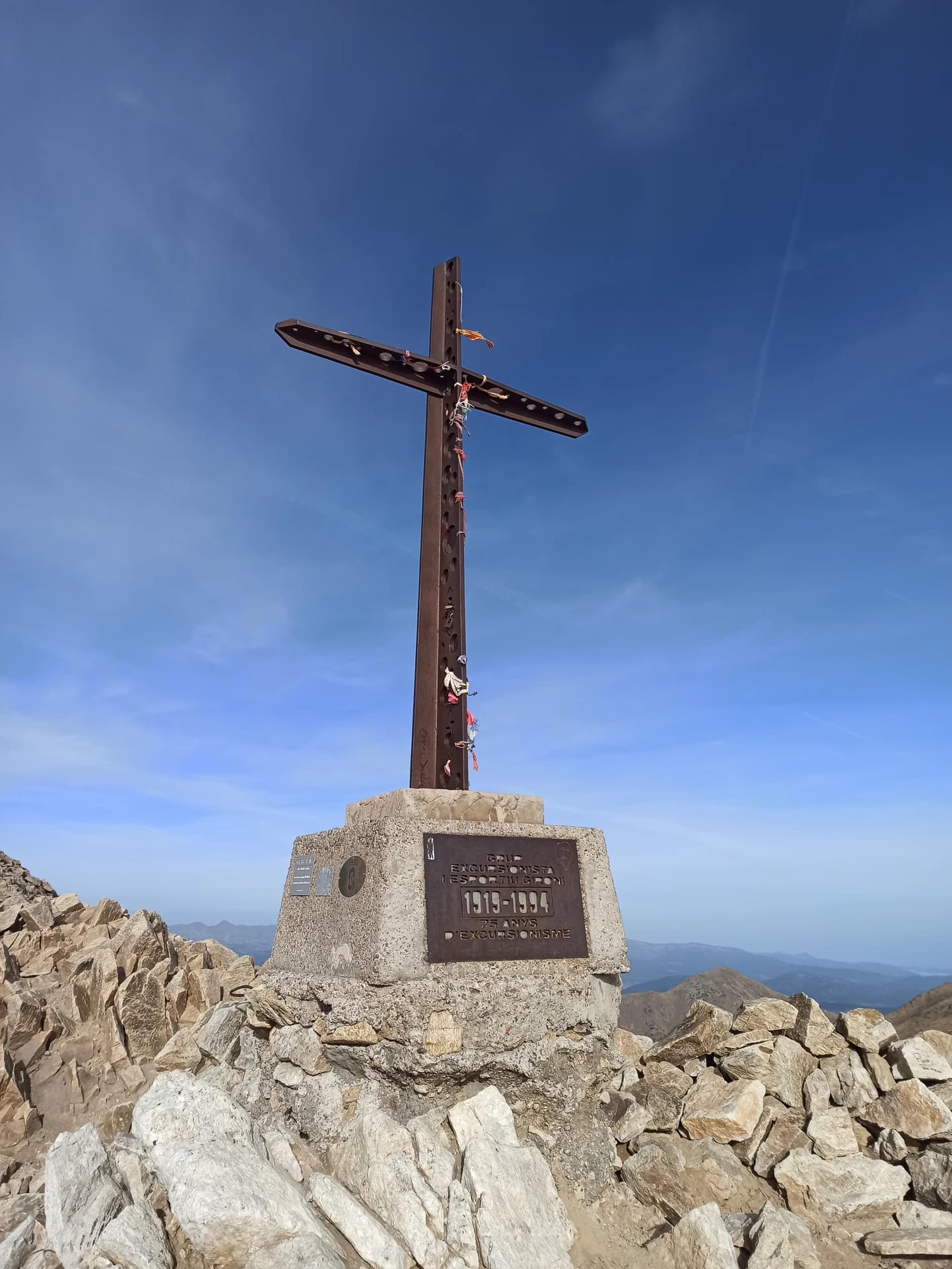 Olímpic - Creu ubicada al cim del Pic de Bastiments